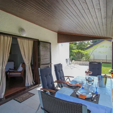 Karpinjan Novigrad Istria