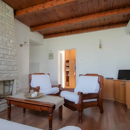 Holiday home Karpinjan