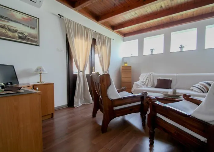 Karpinjan Novigrad Istria