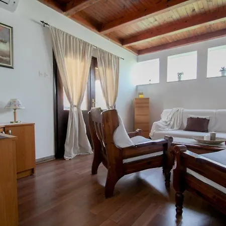 Karpinjan Novigrad Istria